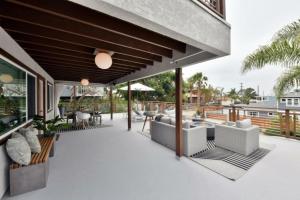 Μπαλκόνι ή βεράντα στο Luxury Cardiff by-the-Sea Ocean View Parkhouse