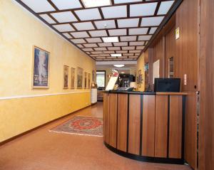 Vstupní hala nebo recepce v ubytování Bes Hotel Papa San Pellegrino Terme + 37 fotografií