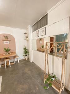 Кухня или мини-кухня в Pallet Homes - Tabuc Suba
