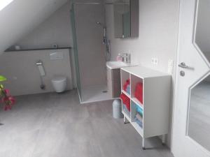 Koupelna v ubytování Ferienwohnung Lang + 13 fotografií