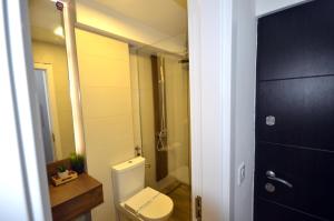 Koupelna v ubytování C l e a n&C o z y Apartmani Divcibare