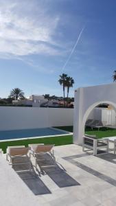 Homes of Spain, Chalet preciosa-Villa con piscina privada, a ...