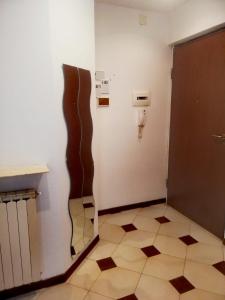 Um banheiro em Sweet Home La Spezia (011015-LT-1736)