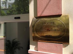 Certifikát, ocenenie alebo iný dokument vystavený v ubytovaní Hotel Palacio Alcázar