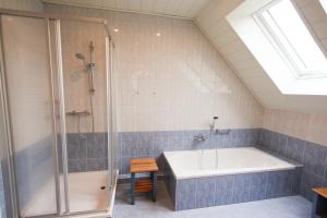 Ванна кімната в Ostseevilla Dietlinde
