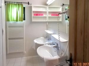 Kúpeľňa v ubytovaní Apartment Sonnleitn/Nassfeld