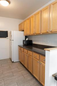 Classic Ravenswood 1BR with Work Station by Zencity