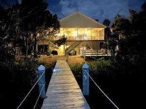 Gallery image of Crystal River Lullaby B&B in Crystal River