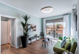 Posezení v ubytování Almogim Suites Eilat Hotel
