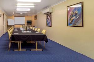 Der Geschäftsbereich oder Konferenzraum in der Unterkunft Comfort Inn Bay of Isles