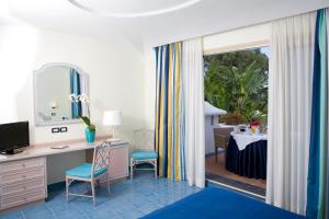 Gallery image of Central Park Terme in Ischia +49 photos