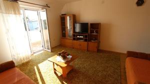 Μια τηλεόραση ή/και κέντρο ψυχαγωγίας στο Apartments Vrbovčan