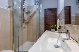 A bathroom at Alghermanzoni Még 37 kép