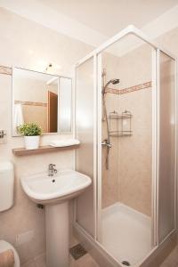 Een badkamer bij Apartments Agava