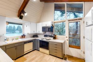 Fotografie z fotogalerie ubytování Delake House v destinaci Otis