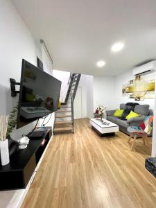 Et tv og/eller underholdning på Remolars Sevilla