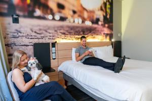 Pet ou pets ficando com hóspedes em Novotel Curitiba Batel
