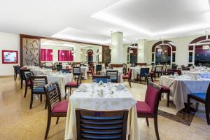 Restaurace v ubytování Ramada Plaza by Wyndham Veracruz Boca del Rio