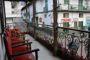 A balcony or terrace at Hotel Tahami