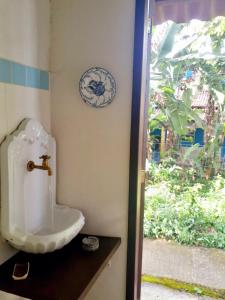 Ένα μπάνιο στο Casa inteira Ilha Grande