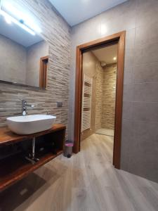 A bathroom at Appartamento Luna 36 in centro a Firenze