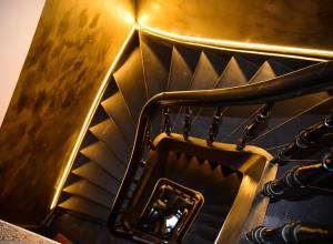 Fotografie z fotogalerie ubytování SLEEP INN - Black and Gold Loft Antwerp Cityview v Antverpách
