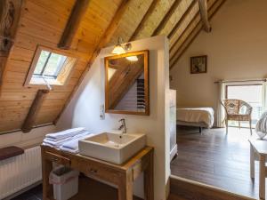 Voodi või voodid majutusasutuse Holiday Home in Beernem near Bruges toas