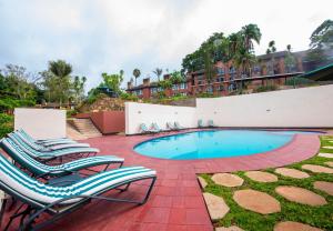 Piscina di Sunbird Ku Chawe o nelle vicinanze