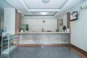 Vestíbul o recepció de Hotel Transit Nusa Indah near Soekarno Hatta Airport Mitra RedDoorz