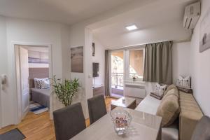 O zonă de relaxare la Apartment Danica