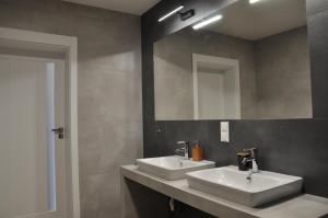 Kúpeľňa v ubytovaní WROCLOVE_NET APARTMENTS + 14 fotografií