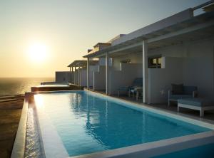 Bazén v ubytování Epic Blue Mykonos nebo v jeho okolí