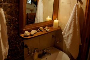 A bathroom at Nontas Home Még 37 kép