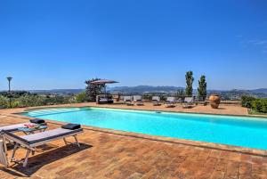 The swimming pool at or close to Casal Del Salice 10, Emma Villas