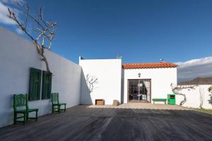 El edificio en el que está la casa vacacional