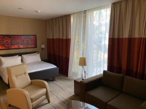 Letto o letti in una camera di Staybridge Suites Beirut by IHG