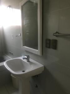 Koupelna v ubytování Hotel Viru Viru II + 37 fotografií