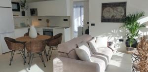 Kuchyň nebo kuchyňský kout v ubytování Home2Book Luxury Panoramic Sea Views Tabaiba