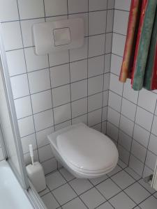 Łazienka w obiekcie Appartementhaus Kaltenbach-Stumm by PiaundDirk
