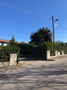 VerunoにあるLa Locanda Di Perico Paolaの襖地と通り付き駐車場