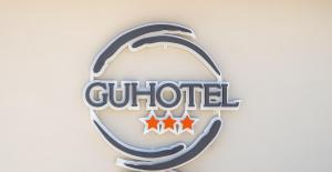 Certifikát, hodnocení, plakát nebo jiný dokument vystavený v ubytování Gu Hotel