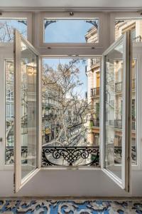 Mon Suites Benlliure的阳台或露台