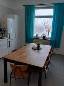 Ett kök eller pentry på Piteå Vandrarhem