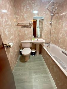 Mount Pleasant Hotel tesisinde bir banyo