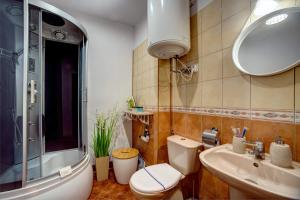 Łazienka w obiekcie Apartamenty Bieszczady