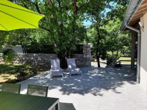 Galeriebild der Unterkunft Les Oliviers gîte grand confort au calme classé 3 étoiles in Balazuc