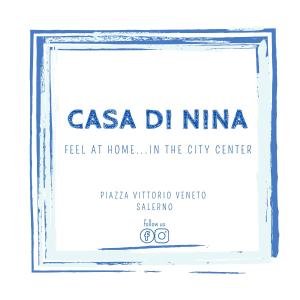een teken voor een casa dintina voel je thuis in de stad bij Casa di Nina in Salerno