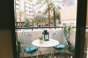 Balkón nebo terasa v ubytování Bright apartment in the city center