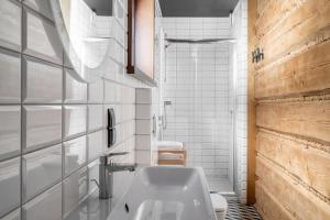 Koupelna v ubytování APARTAMENTY DVOOR1924