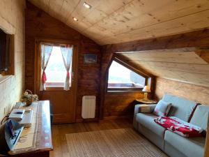 貝特默阿爾卑的住宿－塔尼吶杜福特小木屋酒店，相簿中的一張相片